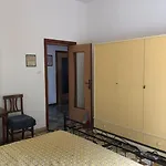 Casa Indipendente Zona Lejlighed