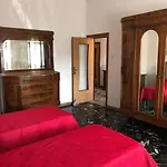 Casa Indipendente Zona Lejlighed
